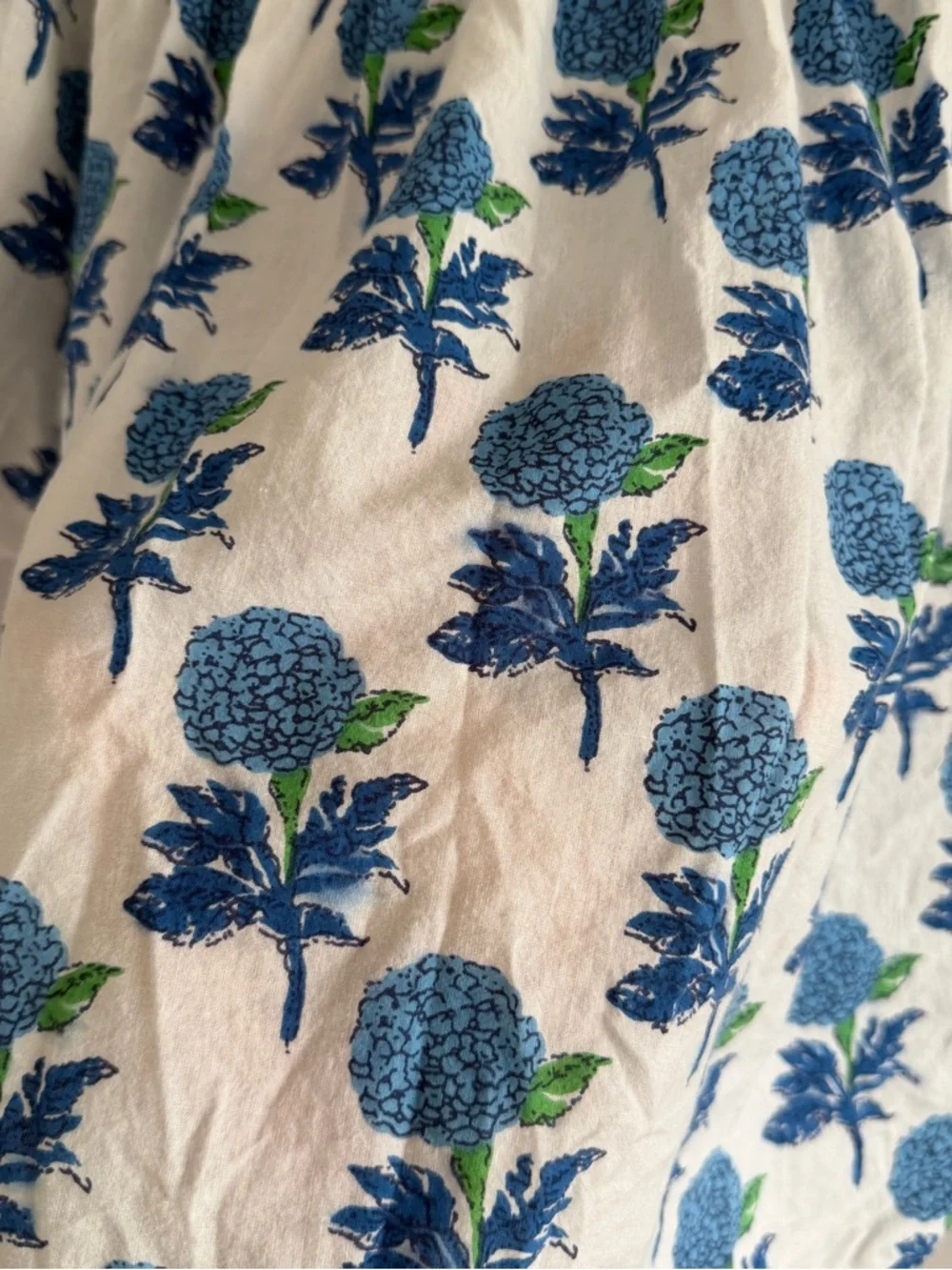 THML > Hydrangea Blouse - Picture 2 of 7